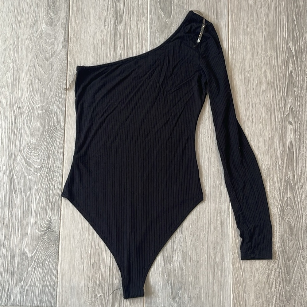 BLVD One Shoulder Long Sleve Black Bodysuit Fits Small / Medium - Picture 5 of 5